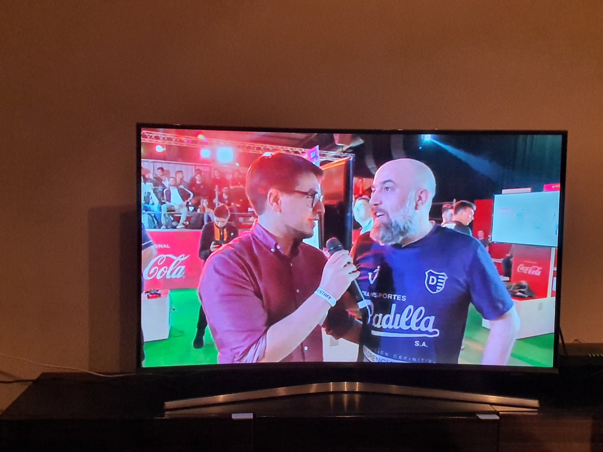 Hola soy alitadepollo88 busco club para <a href="/IESAFIFAar/">IESA Argentina</a> 
Mco dc mcd mi md
Como 5 años de exp.
Milenium T1 ,2 y 3 (campeonato copa arg, etc)
Banfield (el anterior) campeonato de la B y dt.
Dalmine ags.
2 libertadores con mium max 4tos de final.
Despues proyectos q no cuajaron.