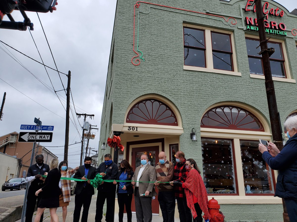 JEDCO_News's tweet photo. Congratulations to El Gato Negro on their official grand opening in the @cityofgretna!  We love to see small businesses opening their doors all the time - and especially in this challenging season. Our team can’t wait to stop by for lunch!

#SpendLocalJP #econdev https://t.co/tNphHTC7LO