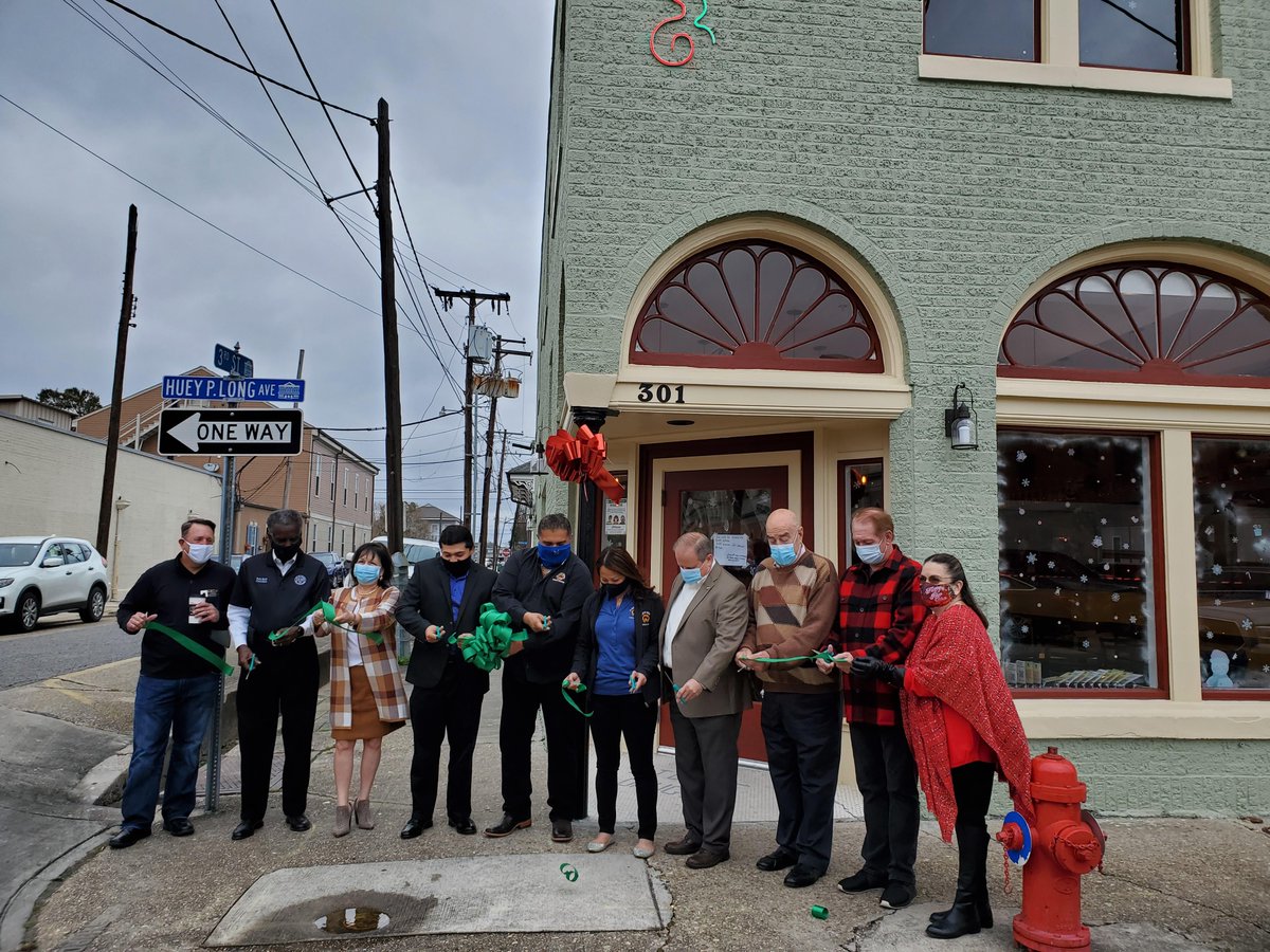 JEDCO_News's tweet photo. Congratulations to El Gato Negro on their official grand opening in the @cityofgretna!  We love to see small businesses opening their doors all the time - and especially in this challenging season. Our team can’t wait to stop by for lunch!

#SpendLocalJP #econdev https://t.co/tNphHTC7LO