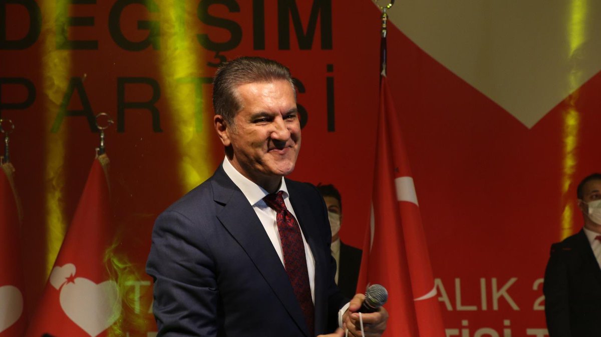 M_Sarigul's tweet photo. Ezberleri bozmaya, fark yaratmaya geliyoruz!  
DEĞİŞİM BAŞLIYOR! SÖZ, kalbimiz Türkiye için atacak!
#DeğişimBaşlıyor https://t.co/AuMxm61VmK