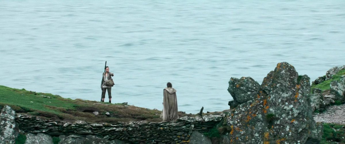 blabbathehutt's tweet photo. Happy 5 year anniversary to #TheForceAwakens and the introduction of #Ireland’s very own #SkelligMichael to #StarWars lore! It’s still incredible to see the otherworldly beauty of this place used in such a special way in our favourite galaxy. 💚🇮🇪 #ahchto #oldmanluke #jedisteps https://t.co/ZXHySs2Xli