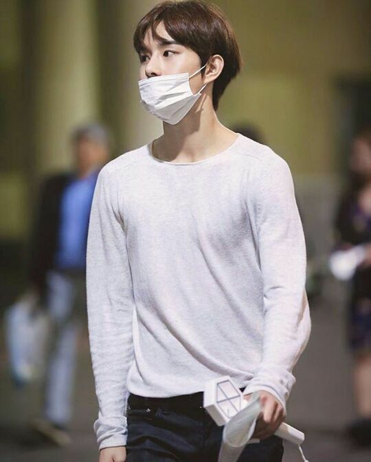 foto foto fansitenya di era rookies saat pergi ke konser EXOr'dium pernah menggemparkan pada masanya.IYALAH, ROOKIES AJA MODELANNYA GINI GIMANA PAS DEBUT