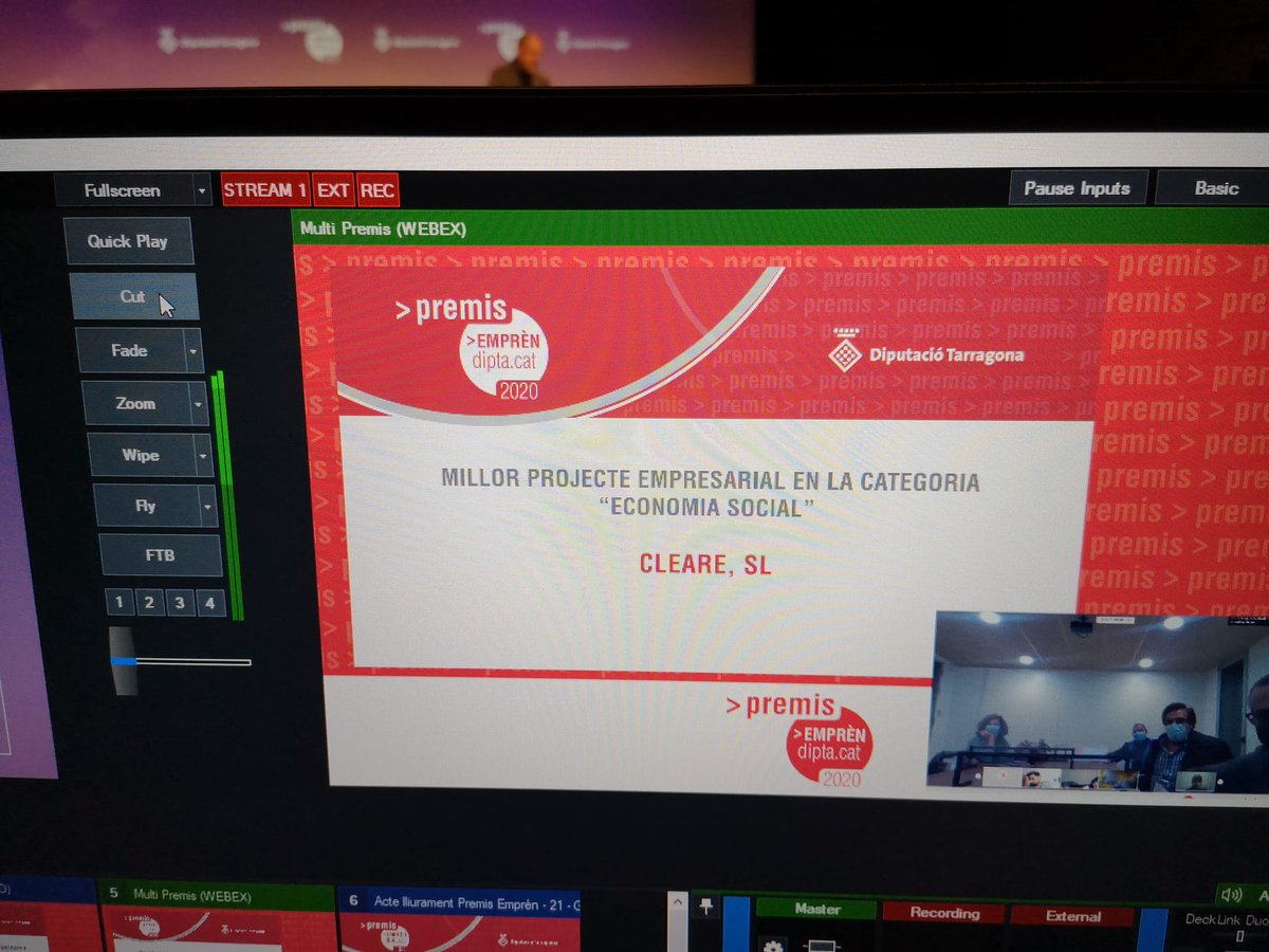 Dipta_cat's tweet photo. 👏#Cleare, una empresa de #LaSénia dedicada al disseny i a la comercialització de proteccions contra la #Covid19 en espais oberts al públic i professionals del sector del moble, s’esdú el #PremiEmprèn en la categoria ‘Economia social’. Enhorabona!
#PremisEmprèn #PremisEmprèn https://t.co/01lv1YQPsB