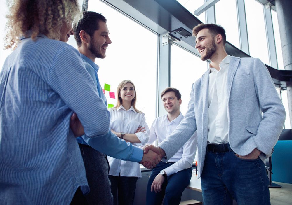 HarrisBurnsLtd's tweet photo. We arealdy have a good grasp on what the market will look like in the New Year and we are pleased to report we are anticipating a very busy January. . Here we discuss the benefits of working in partnership with an experienced recruitment company. https://t.co/5J412H5vzN https://t.co/Np4JAAaSz1