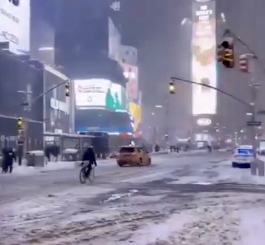 KadirGurbetci's tweet photo. New York da kara kış
Evsizler düşünülmüştür.?
#deepwinter #newyork #Persembe #Homeless https://t.co/nvD7SDGic2