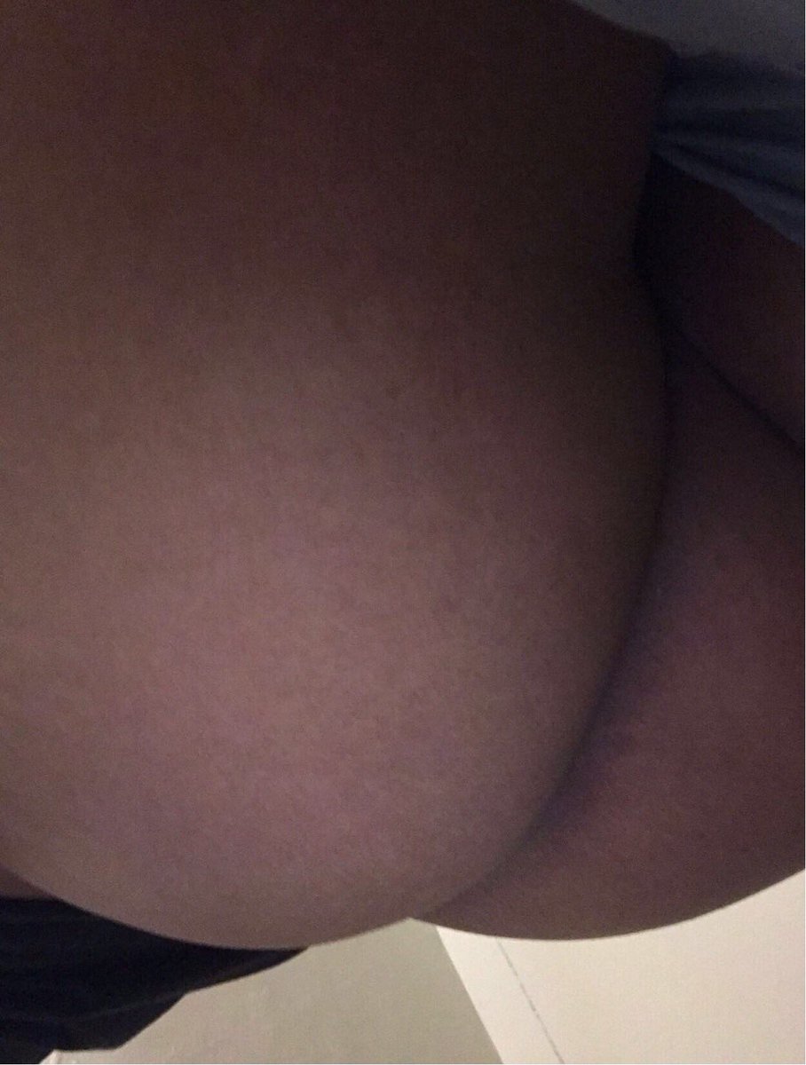 briannlovessex's tweet photo. Here’s something for you ass lovers😋 https://t.co/icP0F8pSsO