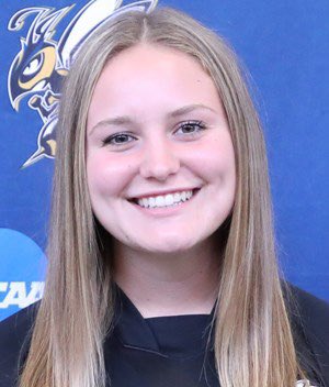Welcome in one of our transfers, Ally Findlay! 
1. Favorite color: Blue
2. Favorite food: Mac &amp; Cheese
3. Favorite pro sports team: Portland Thorns
4. Favorite Animal: Mini Goats
5. Favorite tv show: Greys Anatomy