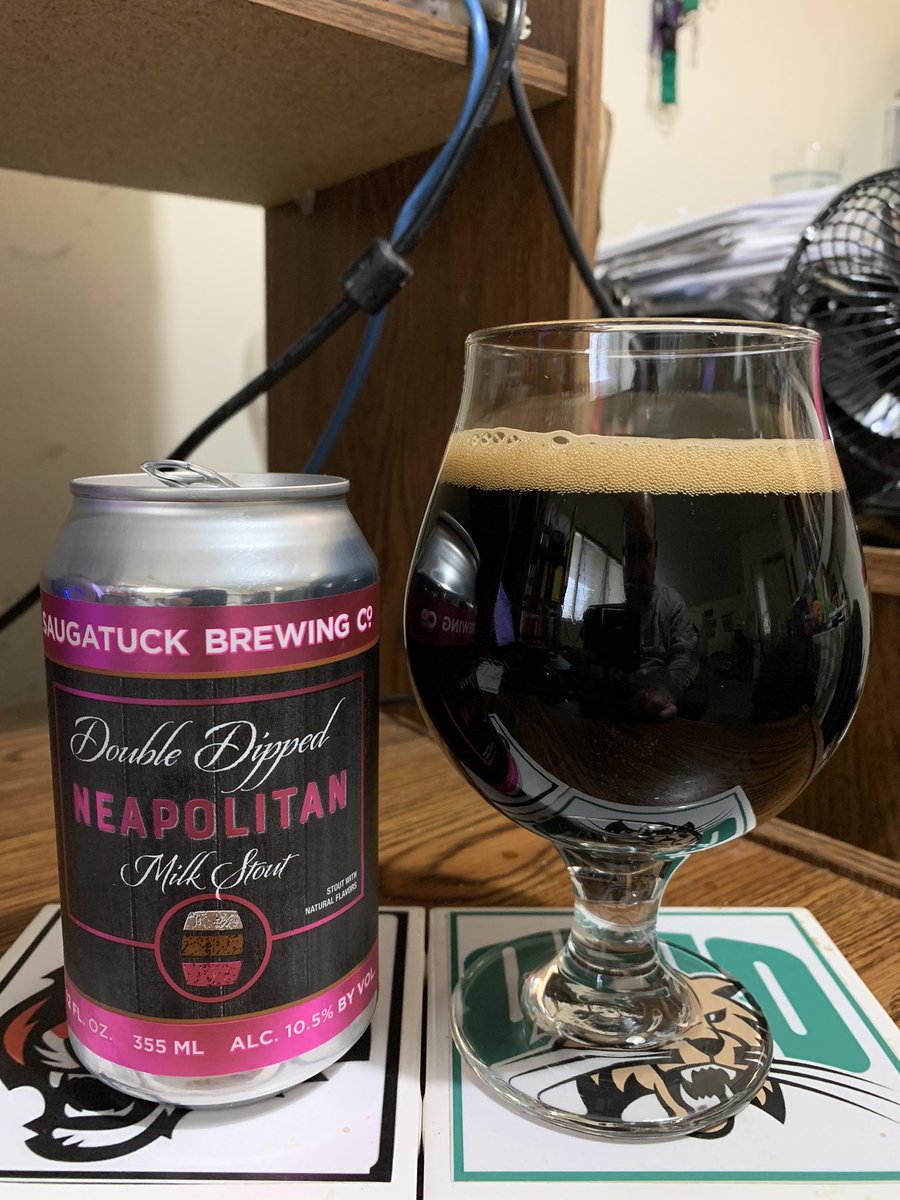 RealBMaxwell's tweet photo. Cheers! Time for @saugatuckbrew Double Dipped Neapolitan Milk Stout aged in Bourbon and Brandy Barrels 👍🍻😎🇺🇸 #craftbeer #stoutseason #ThirstyThursday #HeresToHappy https://t.co/dwtMUwbzHW