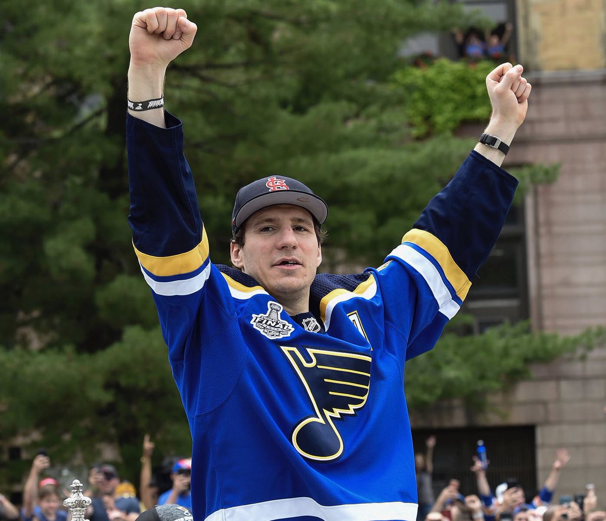 Cardinals's tweet photo. Thank you for always representing our team and our city so well, Steen!

💙💛 Enjoy your retirement! https://t.co/eW4NoIVhjm