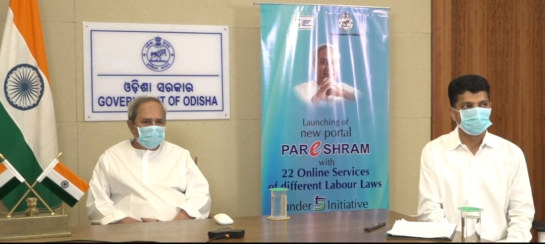 SujeetKOfficial's tweet photo. Hon'ble CM @Naveen_Odisha launches a new Portal of Labour & ESI Department, #PAReSHRAM, a part of #5T initiative, which will be beneficial for industrial houses & entrepreneurs.
The CM also launched 22 other online services to strengthen the 'Ease of Doing Business' policy. https://t.co/tBs5OeYvWc