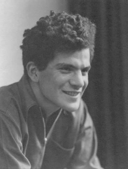 IBMT_SCW's tweet photo. This December marks 105 years since the birth of John Cornford, IB volunteer and poet. This republished piece looks at the poems that Cornford and his lover, writer Margot Heinemann, exchanged around the time of his death in Spain in December 1936.

https://t.co/buV3hkDRWc https://t.co/2D8xQljFSX