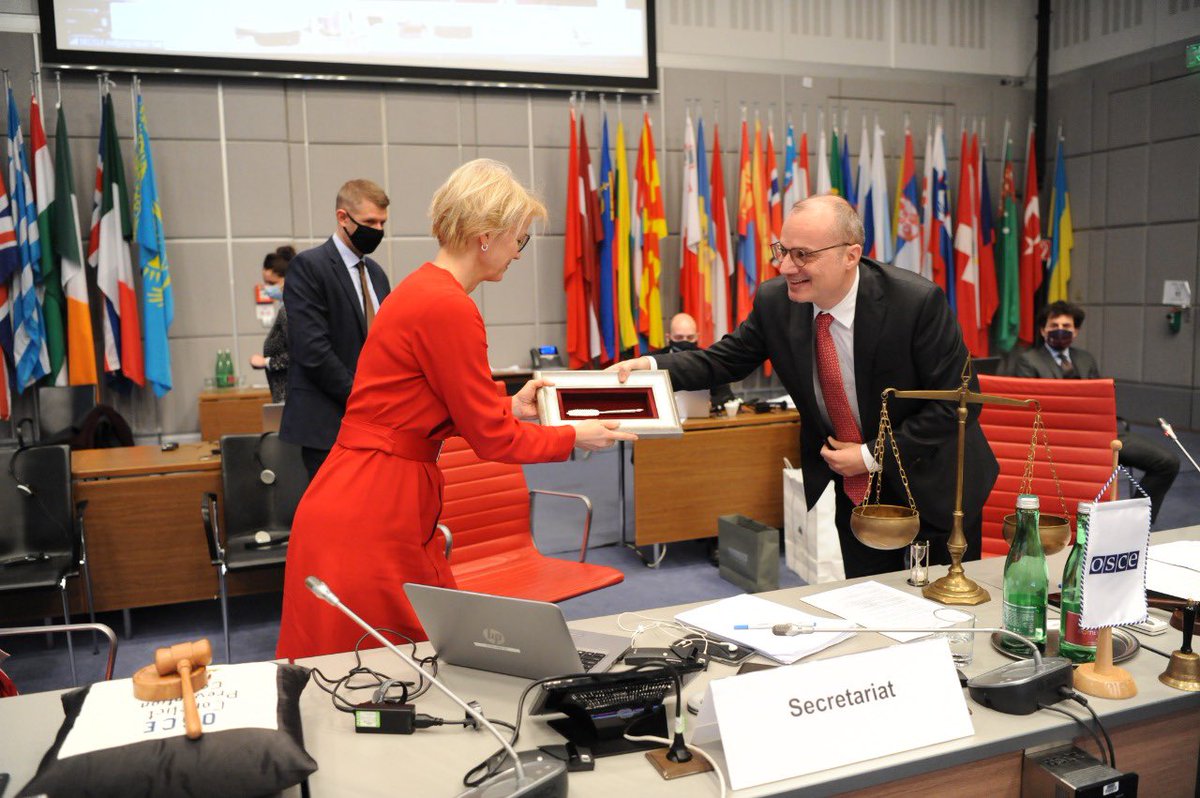 It has been a privilege, and an unprecedented challenge for 🇦🇱 Chair to the OSCE in 2020. Thank you.

The final countdown officially started at today’s last PC. In 14 days we hand over to 🇸🇪. 

#Albania2020🇦🇱 ➡️ #OSCE2021SWE🇸🇪