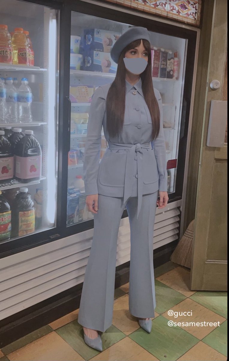 emily_murnane's tweet photo. Me wearing my little outfits to the grocery store, just to feel alive https://t.co/GJ0i4bpi8I