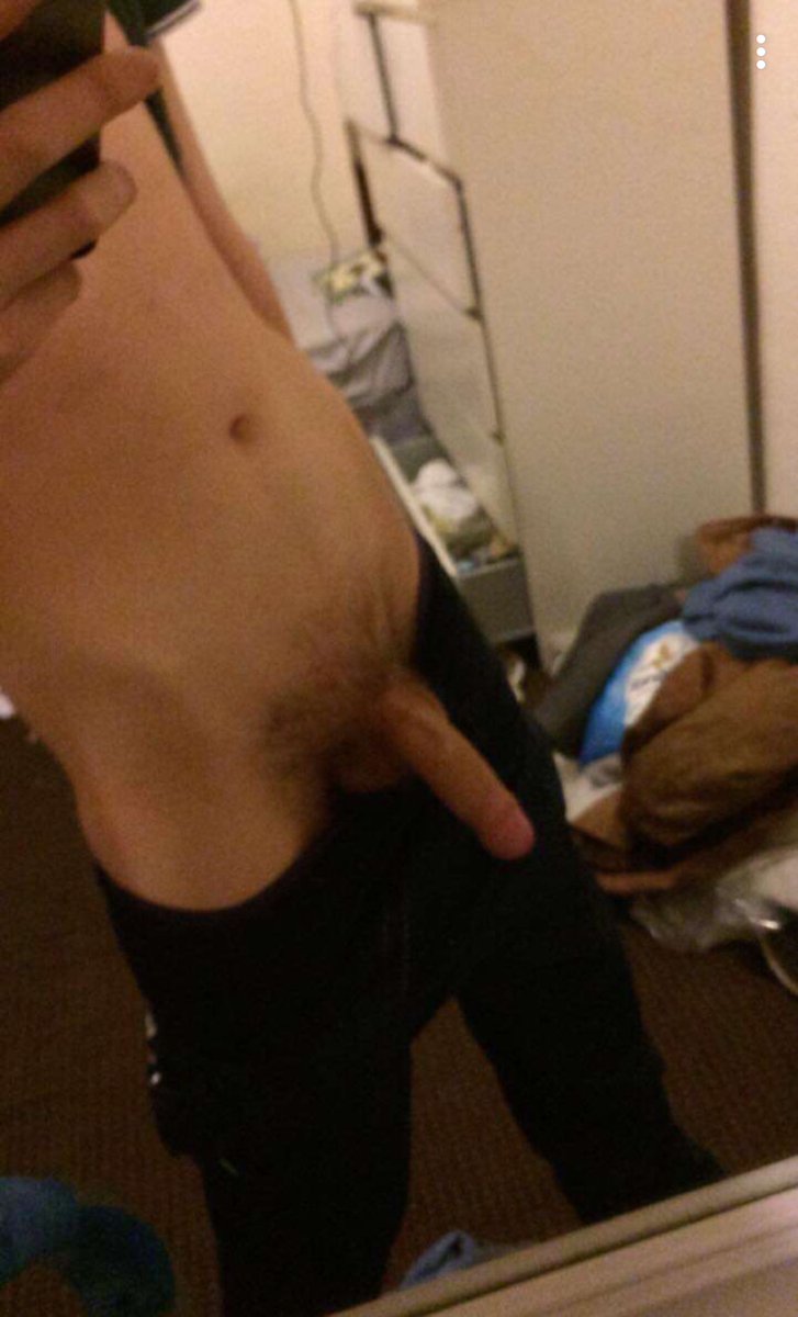 barebackeli's tweet photo. 😈#horny #Gayuk #biuk #bi #gay https://t.co/7rDASa2MIT