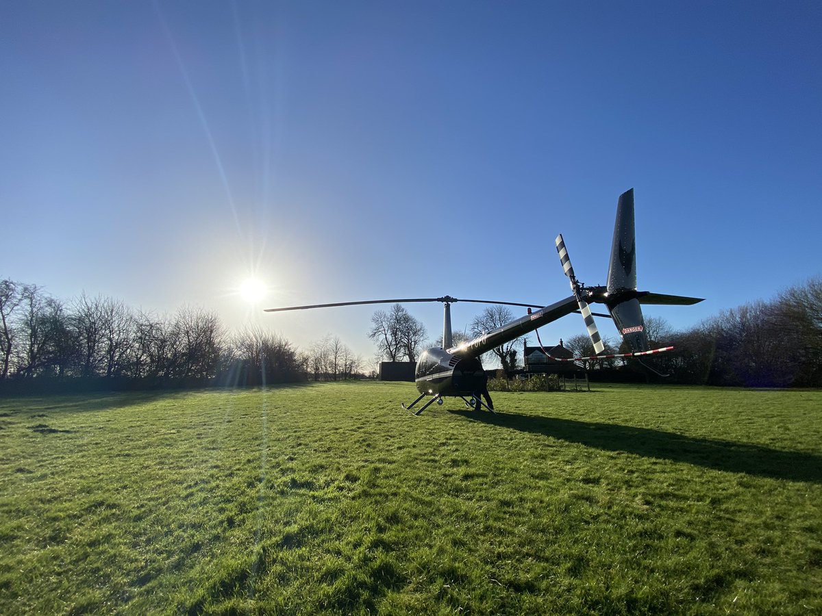 Great confined area today with a R44 pilot to enhance the skills of off airfield landings! 
.
#robinson #r44 #helicopter #privatesite #pplh #student #instructor #pilot #nottingham #lincolnshire #landing #navigation #blueskies #winterflying #sunshine #aviation #flighttraining