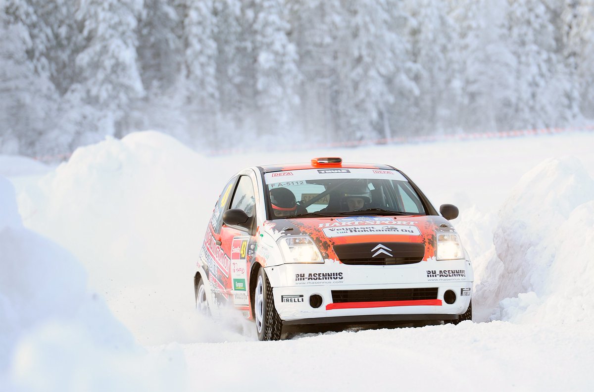 EsapekkaLappi's tweet photo. #TBT Arctic Lapland Rally 2011 & 2012.
#C2R2MAX #FiestaS2000 #L4PPI
📷 @RalliSM https://t.co/yHFca5q7Hf