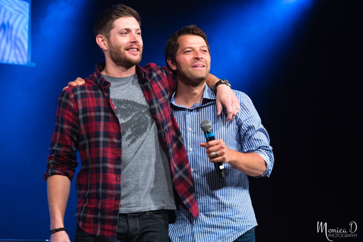 spnlover92's tweet photo. JenMish pictures I love (a thread) ♥️ https://t.co/TnL5ceLXCI