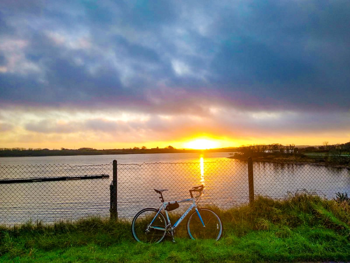 Short recovery ride this morning; only 17 miles but still climbed 1,472 feet... and it didn't rain either! 🏆🚴‍♀️😂
#MentalHealthAwareness #starsandspokes <a href="/RNRMC/">Royal Navy & Royal Marines Charity</a> starsandspokes.com