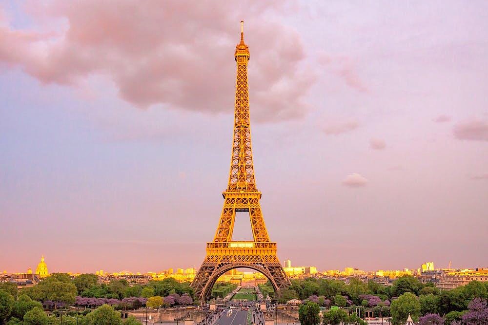 VisualStandard3's tweet photo. “A walk about Paris will provide lessons in history, beauty, and in the point of life.”

-Thomas Jefferson

#VS #Travel #FindYourself #Adventure #Wanderlust #Explore #TheVisualStandard #travelmore #doyoutravel #lovetotravel #seekmoments #visualstandard https://t.co/2ZiXzaFT01