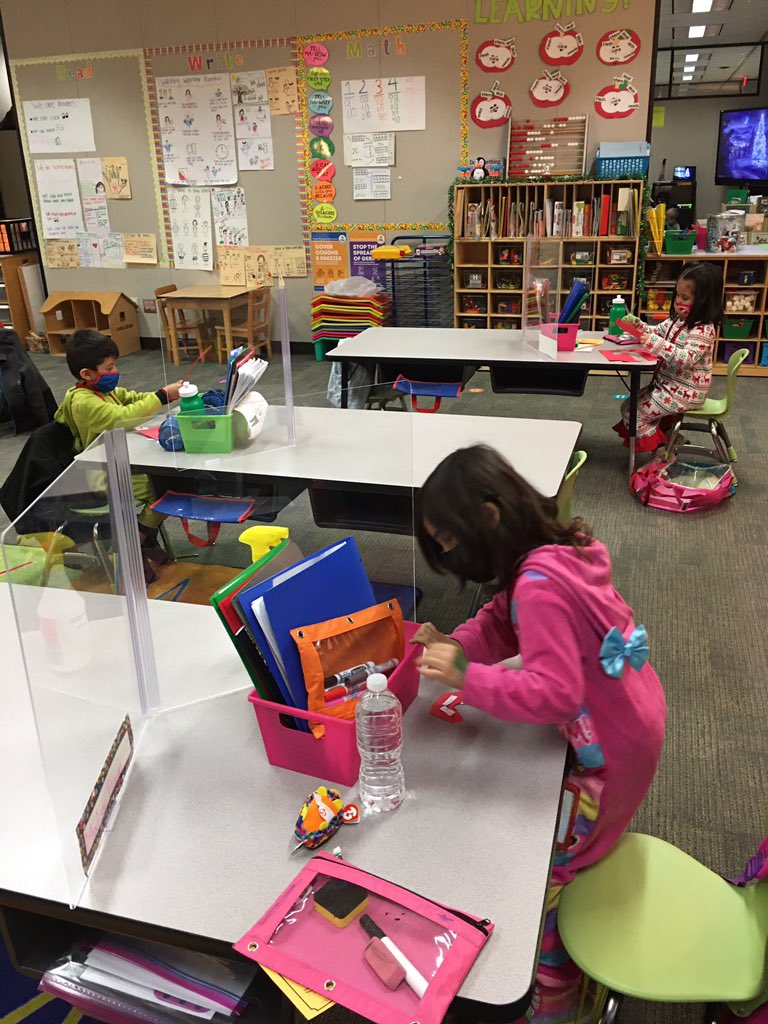 Mrs_Patterson21's tweet photo. Candy cane sight words @CyFairISD @BangElementary #polarexpressday #HFWs #candycane https://t.co/0YmOPOglW1