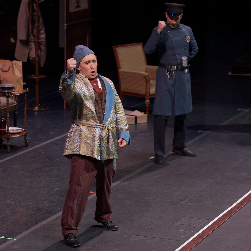 OperaOrlando's tweet photo. Don't make us send the Warden after you! You better get those tickets before it's too late 🤣
https://t.co/8VHMorcBti
#opera #opera4all #operaorlando #oofledermaus #curtainrises https://t.co/3FwGOMWXbB