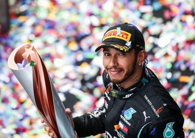 NoGripF1's tweet photo. [Hilo] resultados de los equipos de #F1 temporada 2020 

Mercedes P1🥇Mundial de Constructores 573 puntos 

Hamilton: 347 P1🥇
Bottas: 223 P2🥈
Russell: 3 P18

13 victorias:11 HAM 2 BOT
25 podios:14 HAM 11 BOT
15 poles: 10 HAM 5 BOT
9 vueltas rápidas: 6 HAM 2 BOT 1 RUS

#Formula1 https://t.co/ieAxRXsAil
