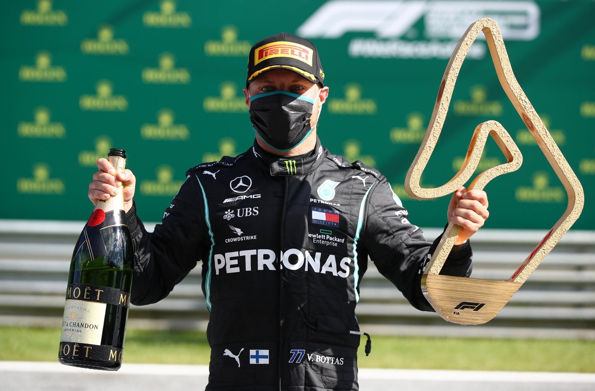 NoGripF1's tweet photo. [Hilo] resultados de los equipos de #F1 temporada 2020 

Mercedes P1🥇Mundial de Constructores 573 puntos 

Hamilton: 347 P1🥇
Bottas: 223 P2🥈
Russell: 3 P18

13 victorias:11 HAM 2 BOT
25 podios:14 HAM 11 BOT
15 poles: 10 HAM 5 BOT
9 vueltas rápidas: 6 HAM 2 BOT 1 RUS

#Formula1 https://t.co/ieAxRXsAil