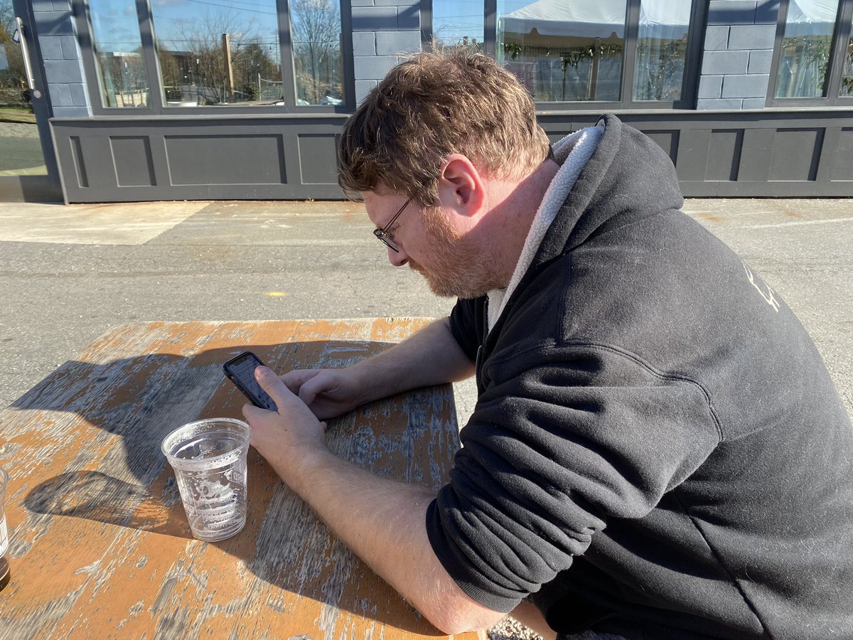 Standard Beer and Food tweet media