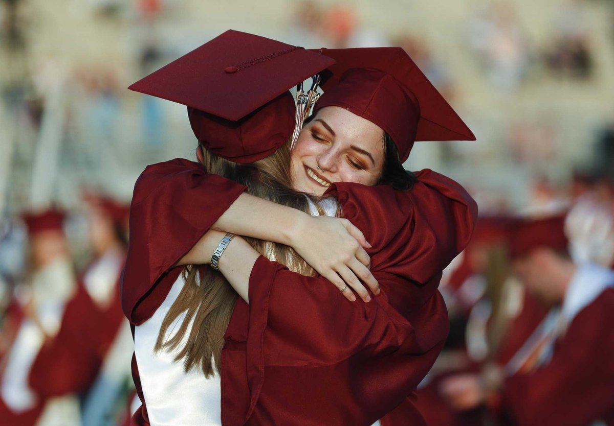 Magnolia ISD celebrates class of 2020 graduates during outdoor ceremony dlvr.it/RnrptB