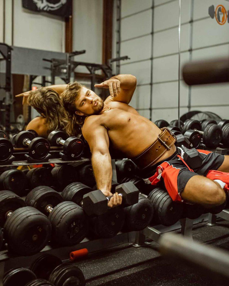 HighFlyinJr's tweet image. Wake up, work out, look hot, kick ass.