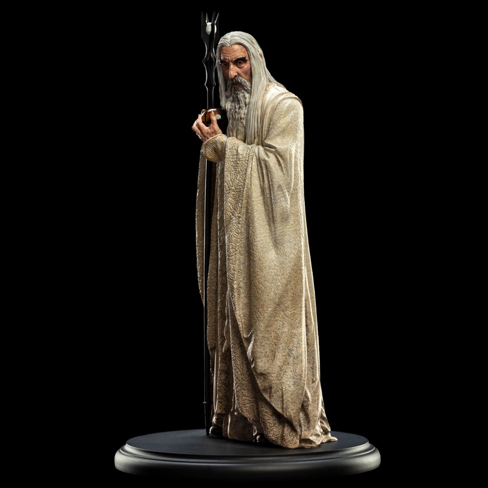 MiddleearthEnts's tweet photo. We had to post some collectibles from @WetaWorkshop, they're just too good.
Only 8 more days to share your Tolkien memories! Use #25daysoftolkien for a chance to win. With some of the prizes we've added, you won't want to miss out. https://t.co/YKv05rdqFz