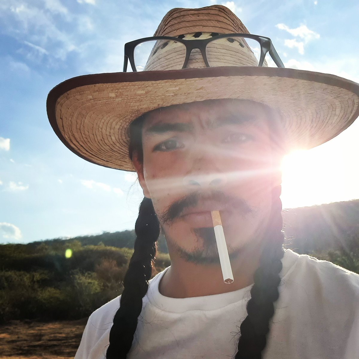 LucioSosaDancer's tweet photo. –Los árboles seguirán creciendo
y el planeta seguirá girando–.
#paisaje #landscapes #ayala #morelos #mexicancurios #mexicanbraids #longhair #longhairmen #mustache #bigotedespeinado #chingosdehashtags #alv https://t.co/Lsu4BrowZH