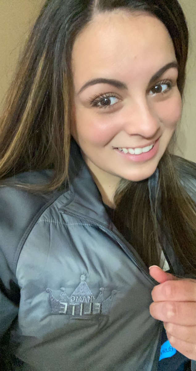 ArreguinNichole's tweet image. If you see me wearing this everyday, don’t judge me 👀 #KAMOelite👑 #WestSideBestSide #TeamKO #LifeAtATT #WinEverything #ChargeTheHill @AlysonWoodard @Woody0709 @edenallison86 @H4N1KO @KCWTargaryens