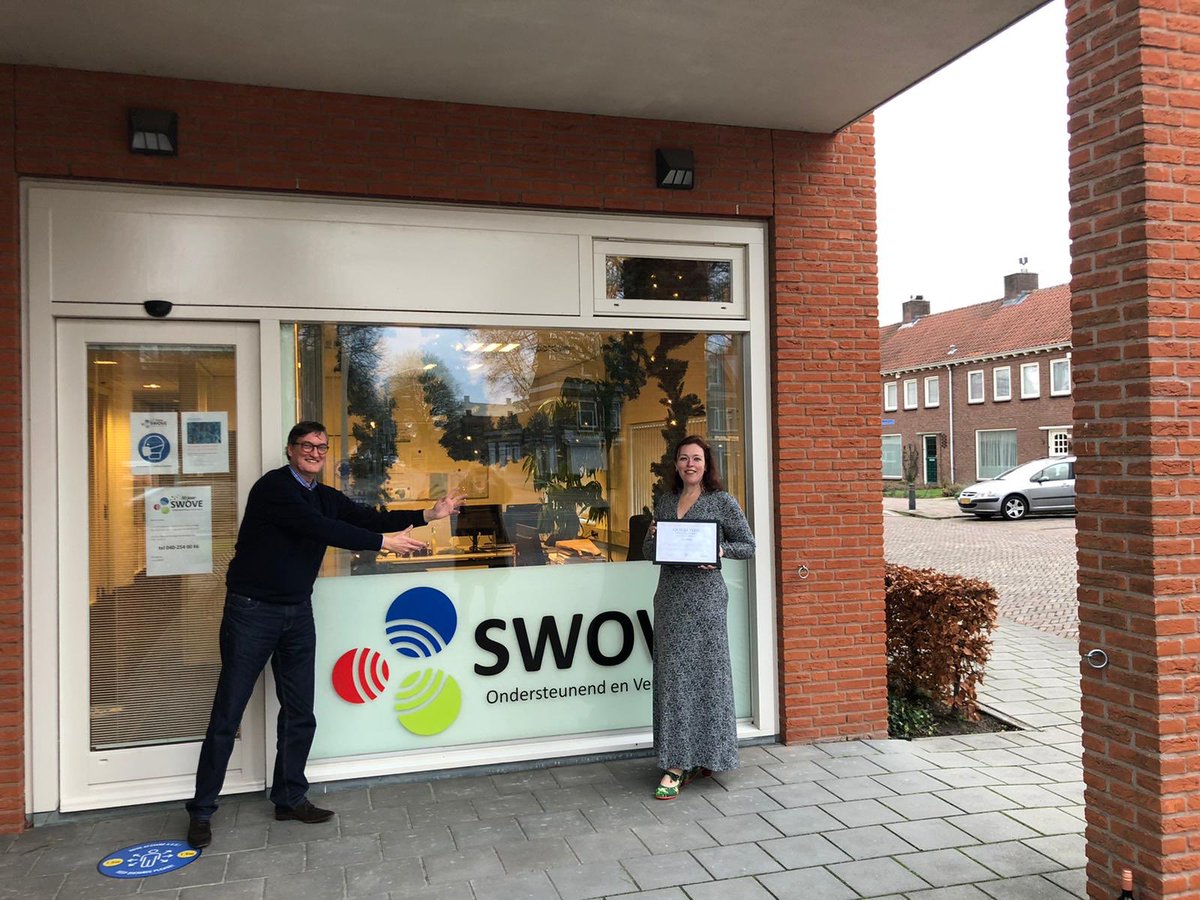 VeldhovenseVVD's tweet photo. #DVDM december is meer dan terecht voor SWOVE!
‘Alleen zijn of eenzaamheid is geen keuze maar anderen helpen en ondersteunen als het kan, is dat wel.’ #SWOVE is voor velen een lichtpunt in deze donkere dagen. We zijn ontzettend trots op deze bijzonder mooie organisatie! https://t.co/2BcaAijn8t