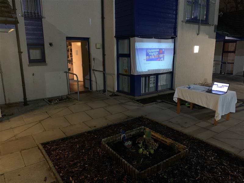 SenseScotland's tweet photo. The folks at our service in Dundee are ready to tune in to the #ChristmasNightIn in five... Are you? https://t.co/IfOjZ14ynS https://t.co/Hs0j32Qnc7