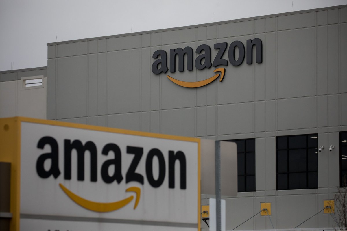 Amazon opens U.S. warehouses at the rate of about one a day. It’s transforming the logistics industry from a career destination with the promise of middle-class wages into entry-level work https://bloom.bg/3r07CUS 