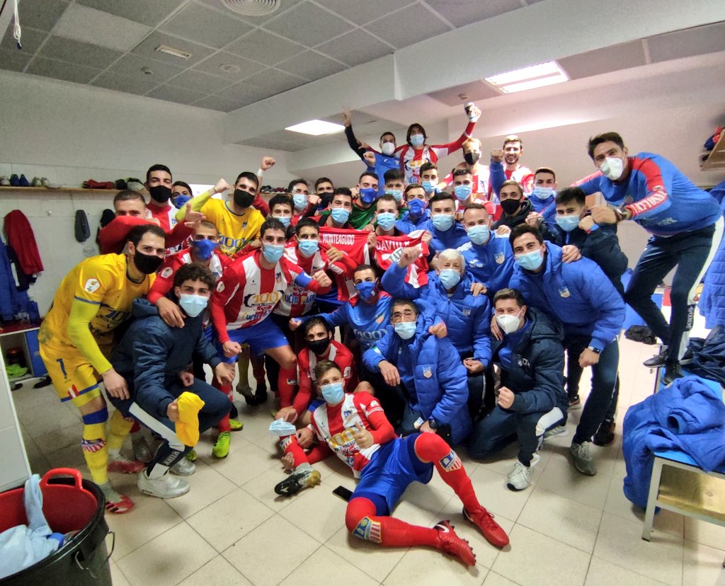 CDANavalcarnero's tweet photo. 🔴⚪ ¡¡¡VAMOS!!! 💪🏼⛵ https://t.co/tUcumEV5zb