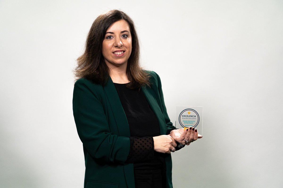 PremiosExcelencia tweet media