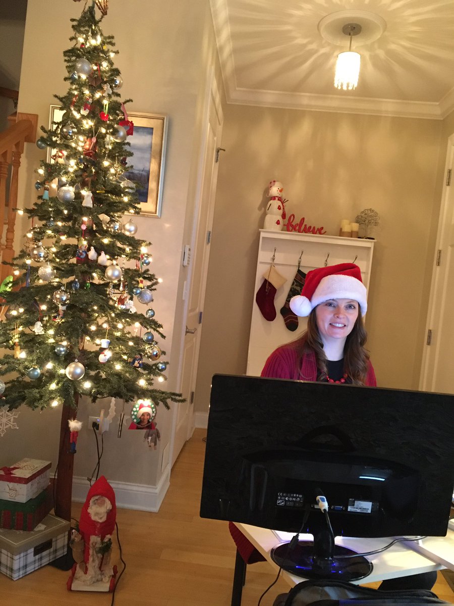 JessicaChen100's tweet photo. Set up in a festive location in my house to read a holiday book to our third graders and have a fun holiday parent meeting! #Deneenelemnetary https://t.co/SiMehnp4Mn