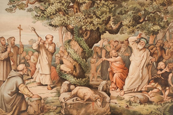 Although there are claims that the origin of Xmas trees lies in pagan traditions, it probably comes from medieval Germanic traditions of using trees to tell religious stories, especially around Adam & Eve. Christmas Eve was the feast day for Adam & Eve.  #HouseHistoryHour