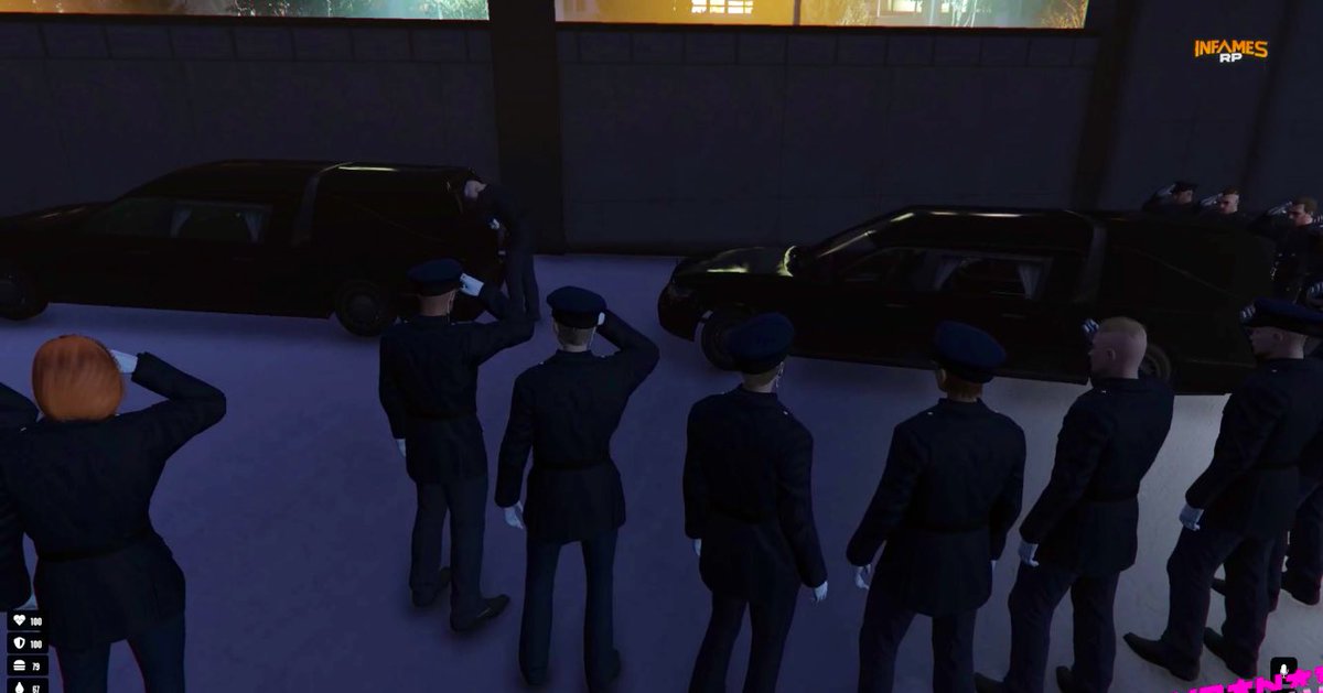InfoInfamesRp's tweet photo. La LSPD presentando sus respetos a los coches funebres https://t.co/q8nhxzPY3X