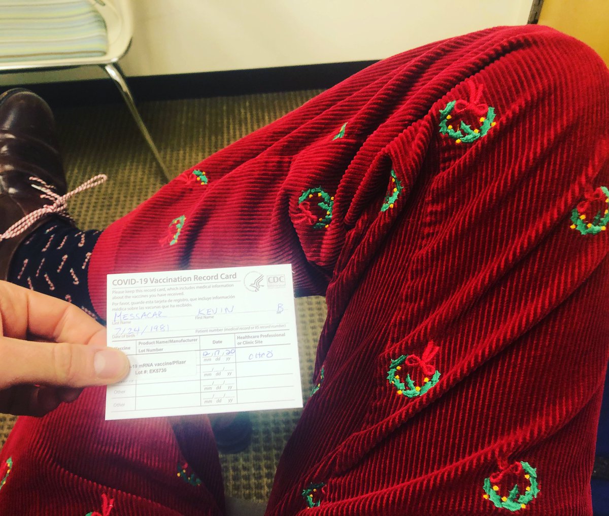 kmess44's tweet photo. Reflecting on the momentous nature of being vaccinated against a virus that we didn’t know existed <1 yr ago, the lives lost, the heroic efforts of frontline healthcare/essential workers, &amp; sacrifices made to slow the spread. Once-a-yr pants came out for an early XMas this year. https://t.co/v6ItwpWGhR