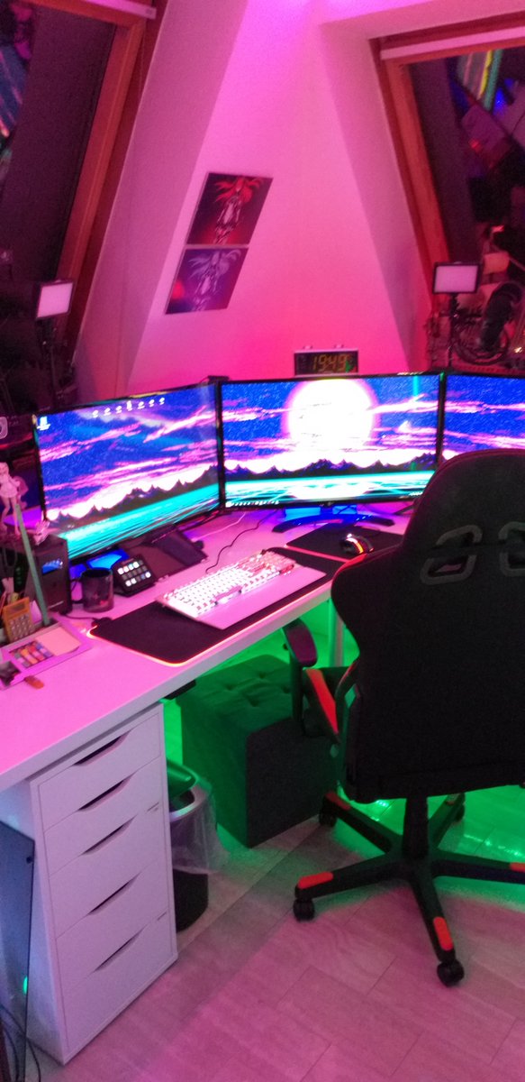 V3CR0X tweet media