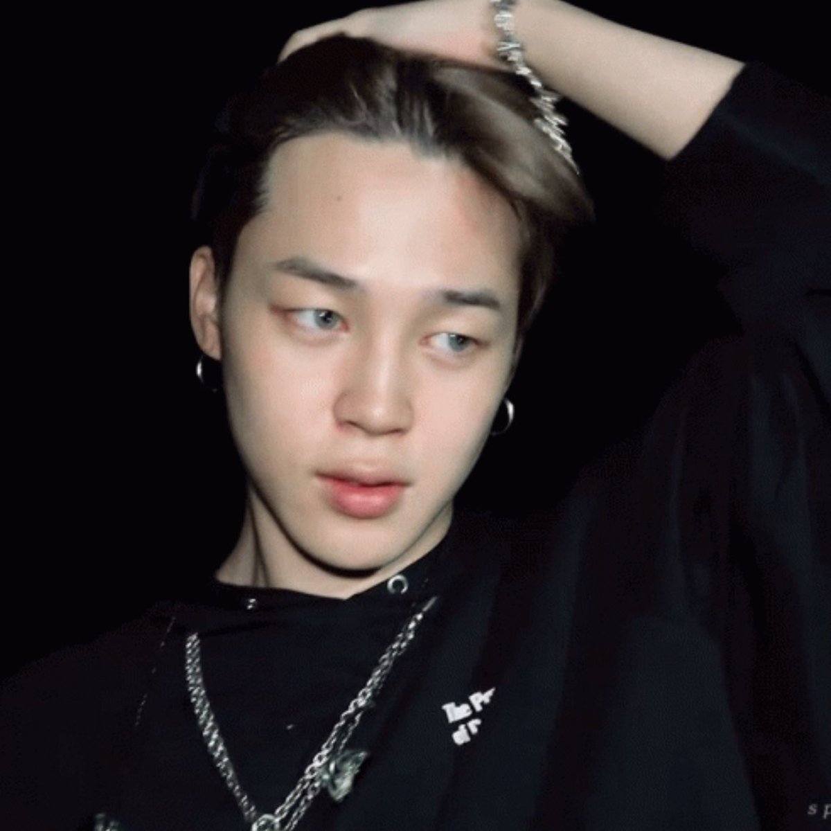 Jimin look absolutely stunning barefaced — a thread