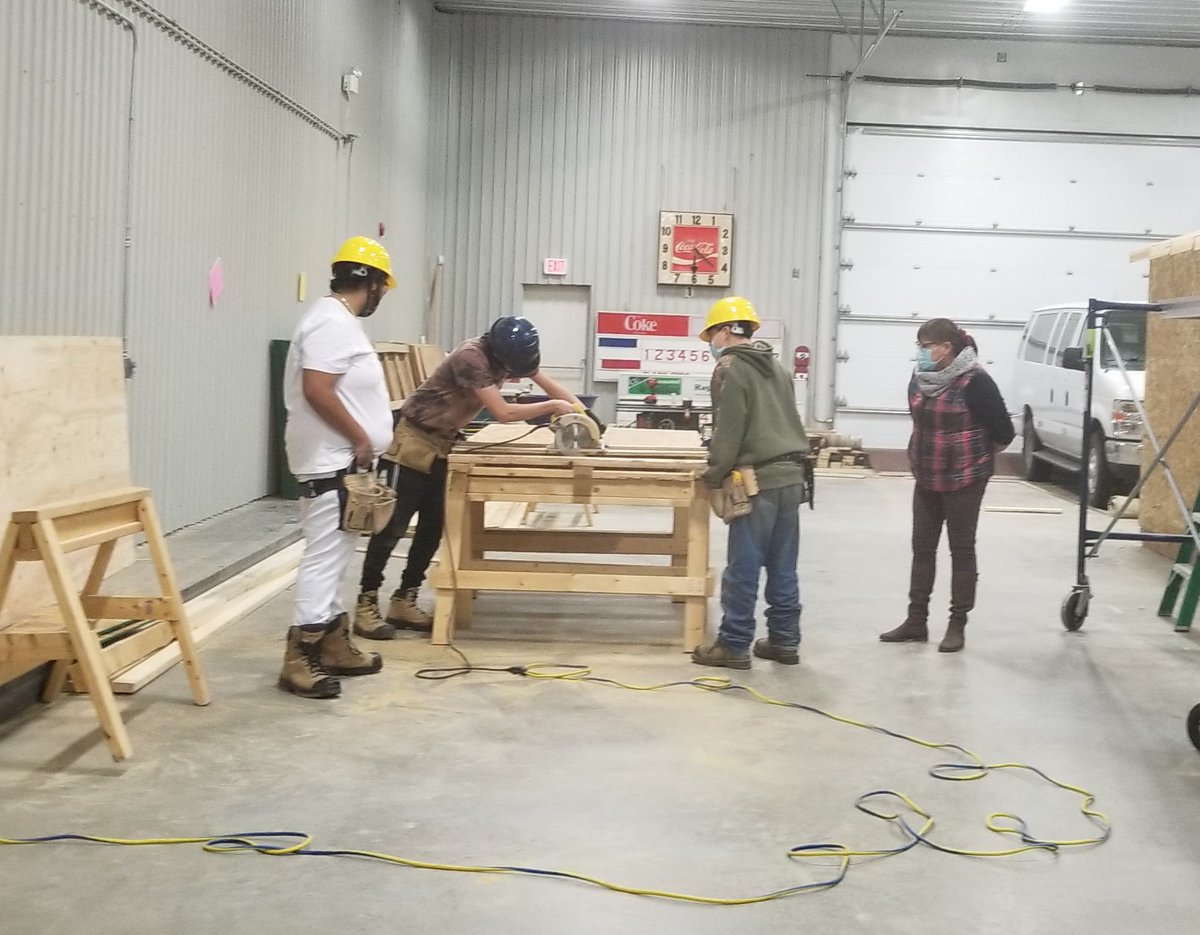 CarltonTrail's tweet photo. Delivered in partnership with @horizonsd205, we're happy to mark the successful completion of this year's Construction Worker Preparation program at Punnichy Community High School - way to go! 🙌 #BuildingSkillsforSuccess https://t.co/neYjmXArtc
