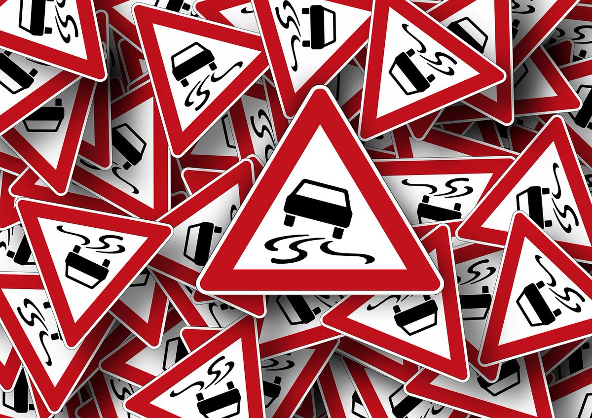 DuurzaamActueel's tweet photo. De toekomst van auto rijden.
De wijze waarop technologie met sprongen vooruit is gegaan als gekeken wordt naar de auto >> https://t.co/CoP2uskJPV
#zelfrijdend #techniek #verkeersborden #theorieles https://t.co/qta1Dnr4Mp
