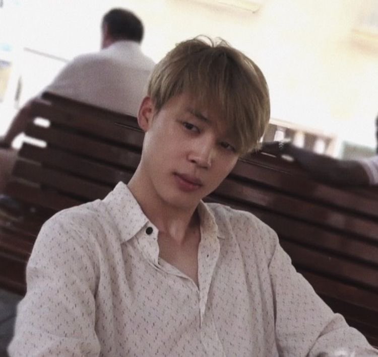 Jimin look absolutely stunning barefaced — a thread