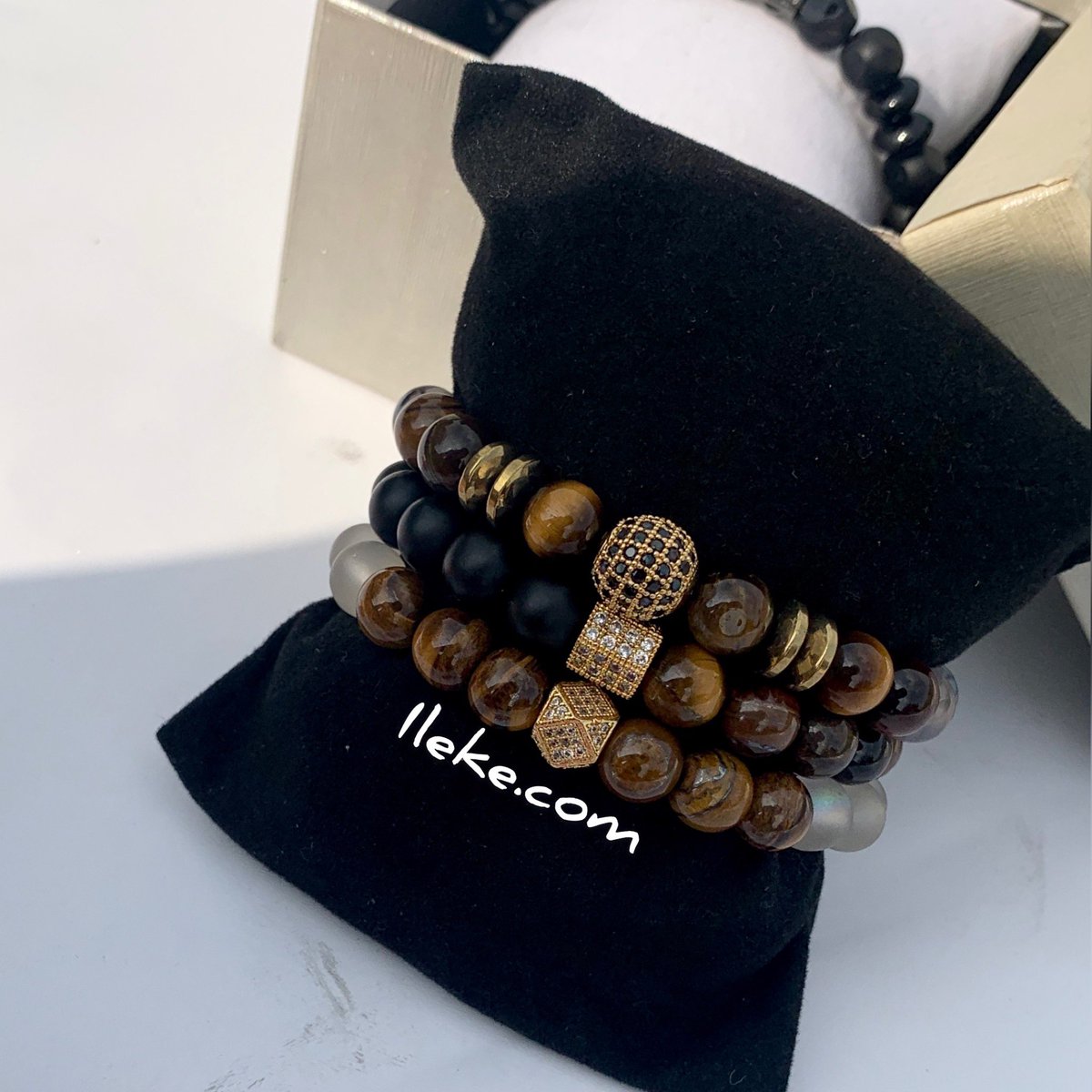 sassysnazzy0's tweet photo. Please RT!!
Shop my SALES today!!!
IG :ilekedotcom_
Whatsapp: https://t.co/xivPxu6qkq
#AutoFestNG2020 #AmberEnergyDrink #EricaXLegendInAbia #ItFlows #verifylaycon #VerifiedLaycon #verifiedkiddwaya #LittyLit Mr President Pounded Femi Adesina Aminu https://t.co/dkwLCtJruC