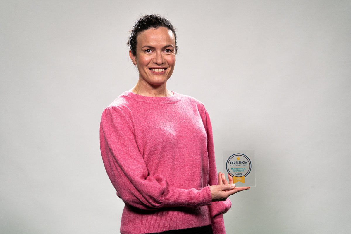 PremiosExcelencia tweet media