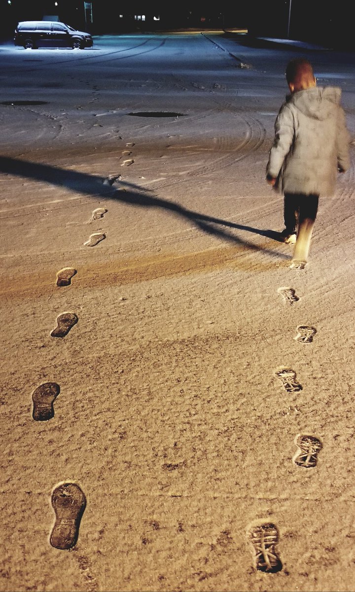 BrienneSprunger's tweet photo. Follow in someone else's footsteps, walk along beside, or create your own path. There is no correct answer as long as you follow you heart and put in your best! https://t.co/1qz6UsynnR